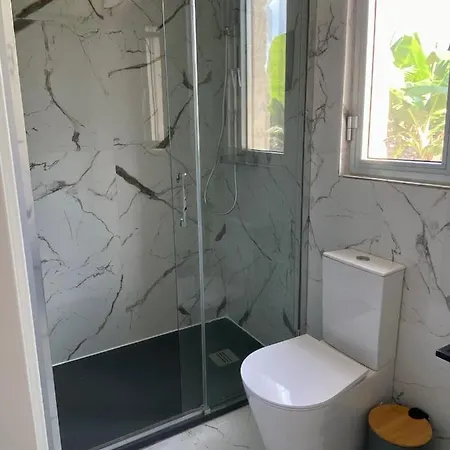 וילה Ammos Luxury Suits And Residences פאהיה