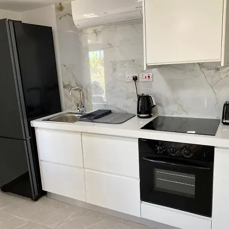 Ammos Luxury Suits And Residences *