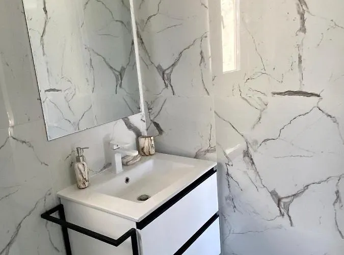 Ammos Luxury Suits And Residences