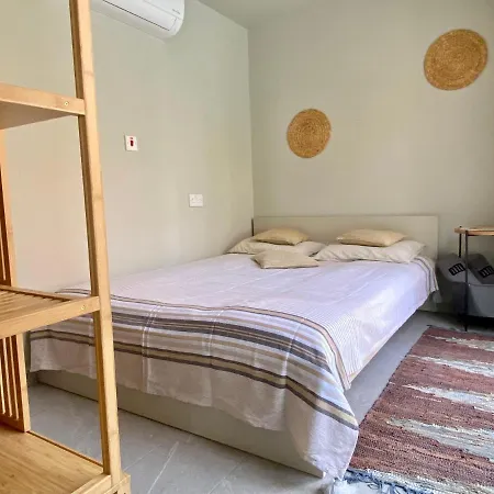 Ammos Luxury Suits And Residences