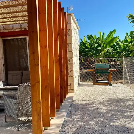 Ammos Luxury Suits And Residences * ペイヤ