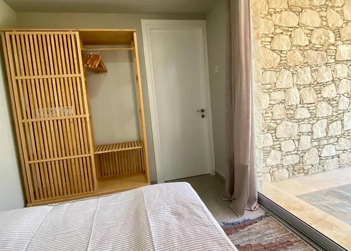 Ammos Luxury Suits And Residences *