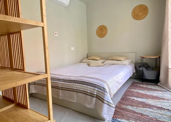 Ammos Luxury Suits And Residences