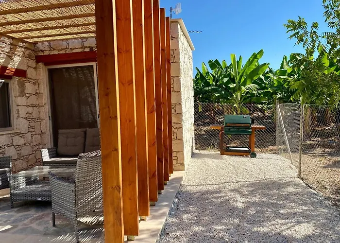 Ammos Luxury Suits And Residences * 페이야